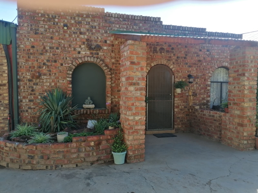 4 Bedroom Property for Sale in Christiana North West